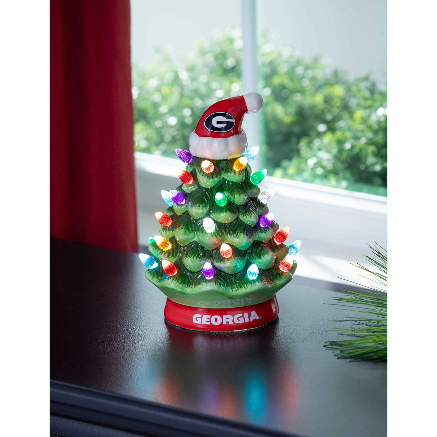 Georgia Bulldogs 8″ LED Ceramic Christmas Tree