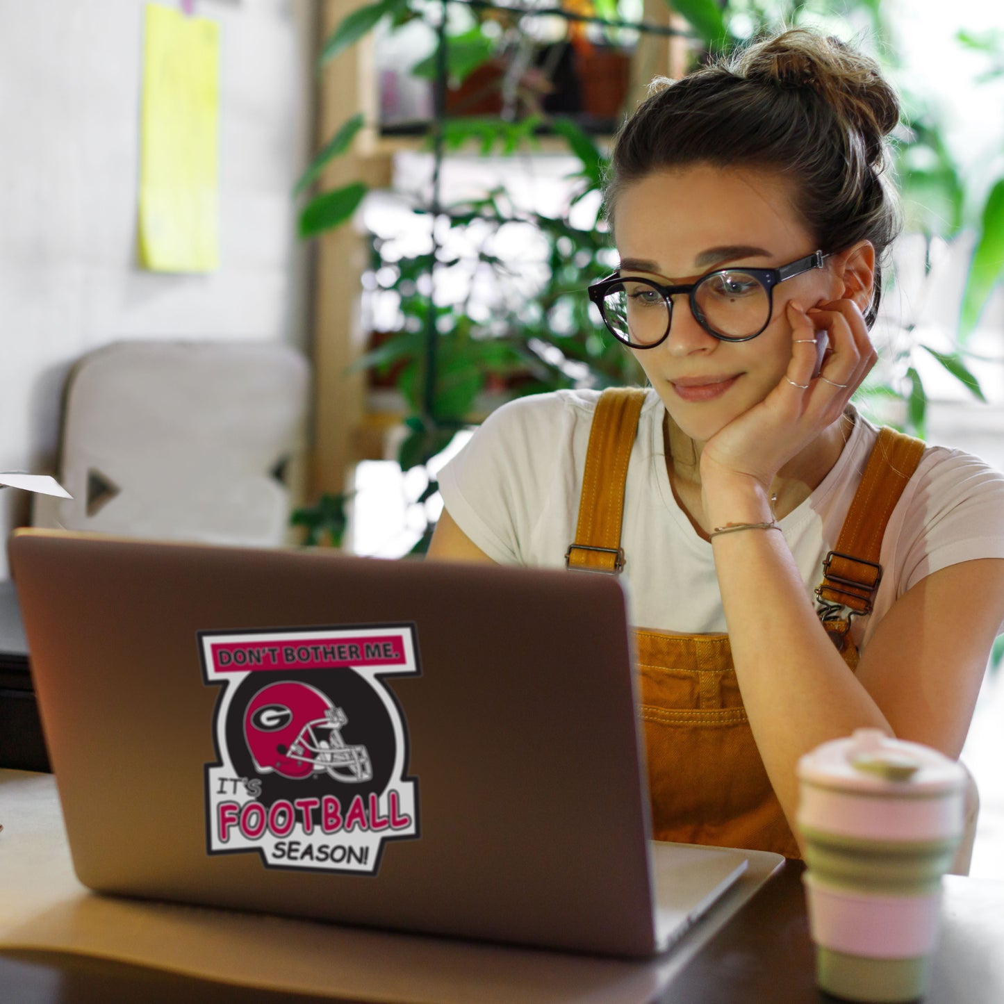 Georgia Bulldogs Don't Bother Me Auto Decal